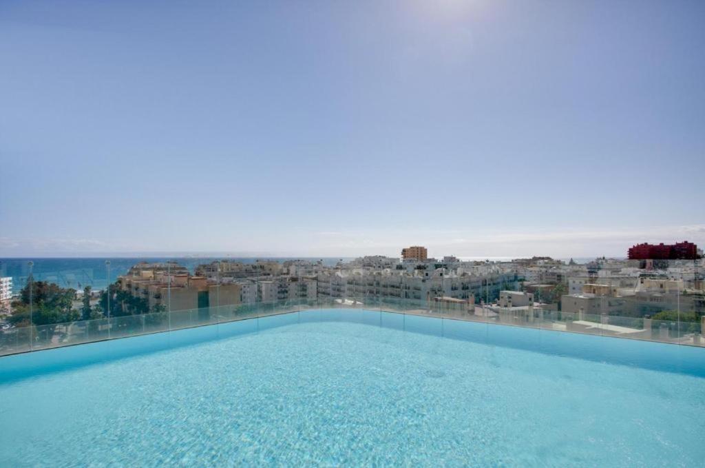 Keywise Family Luxury Infinity Beach & Golf Estepona Buitenkant foto